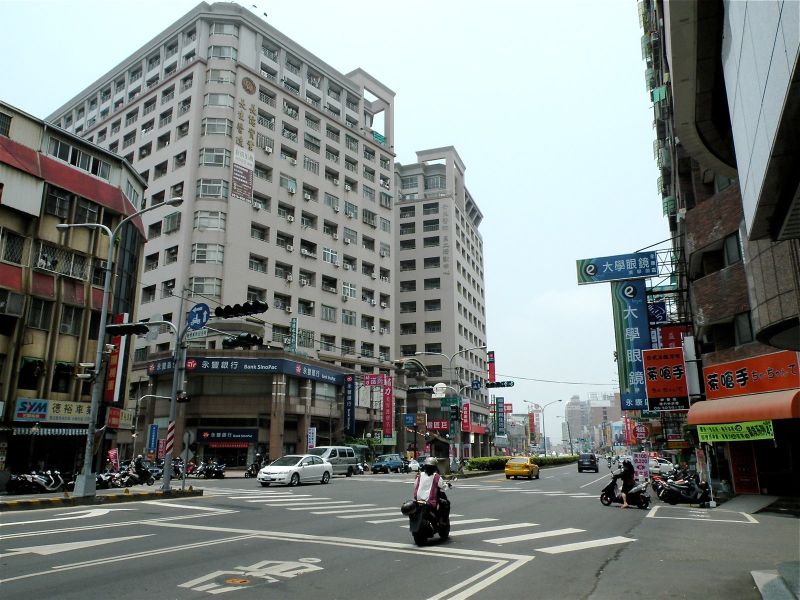 Daociao 1st St. &amp; Jhonghua Rd. Intersection, Yongkang, Tainan, Taiwan | Yongkang District in Taiwan
