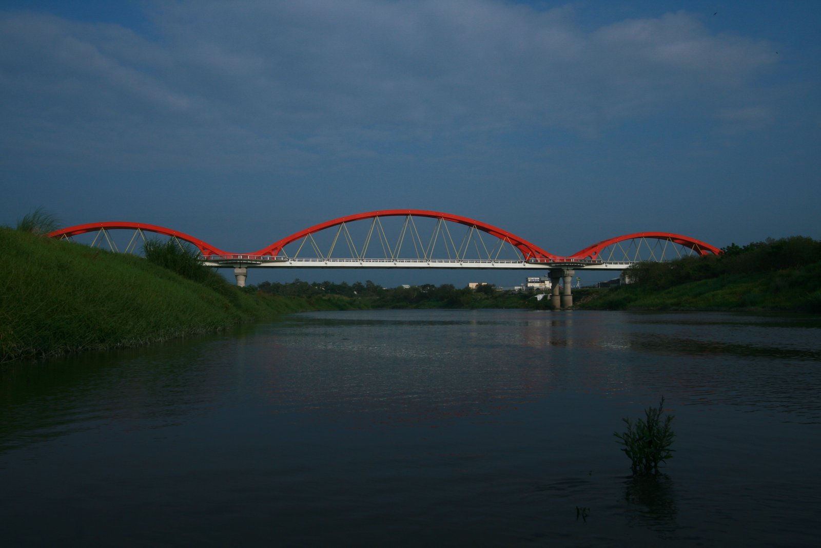 Beigang Tourist Bridge is 450m long and 6m wide.The three of arches are composed like a dragon. | Beigang Township in Taiwan