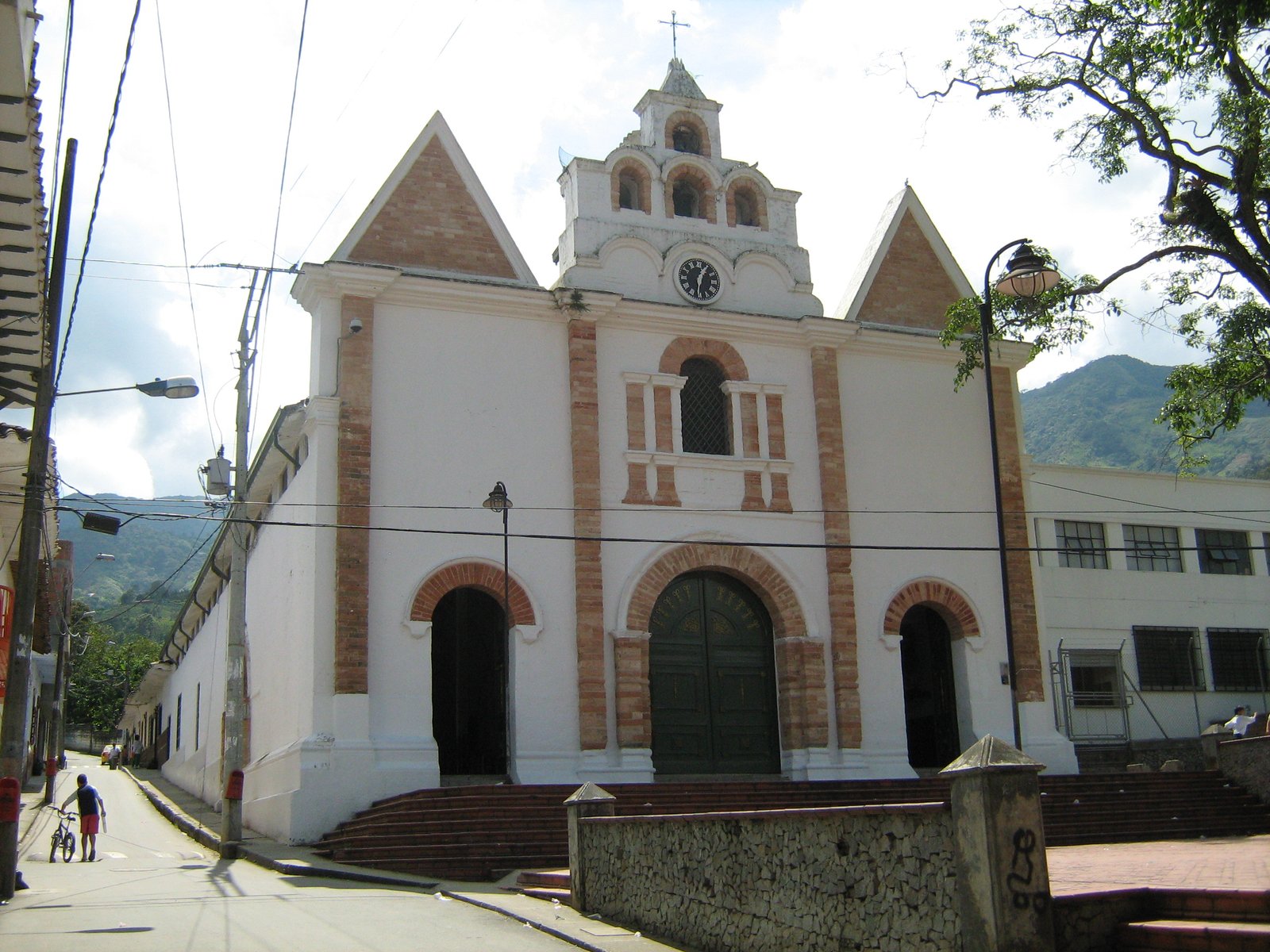 Capilla de María Auxiliadora en el municipio de Barbosa, Antioquia, Colombia. | Barbosa in Colombia