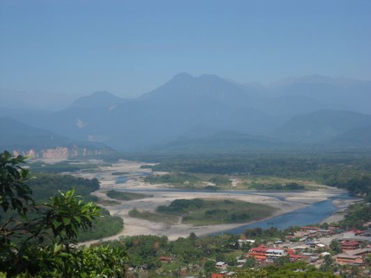 vista panoramica del bello paisaje de villa tunari (chapare) | Villa Tunari in Bolivia