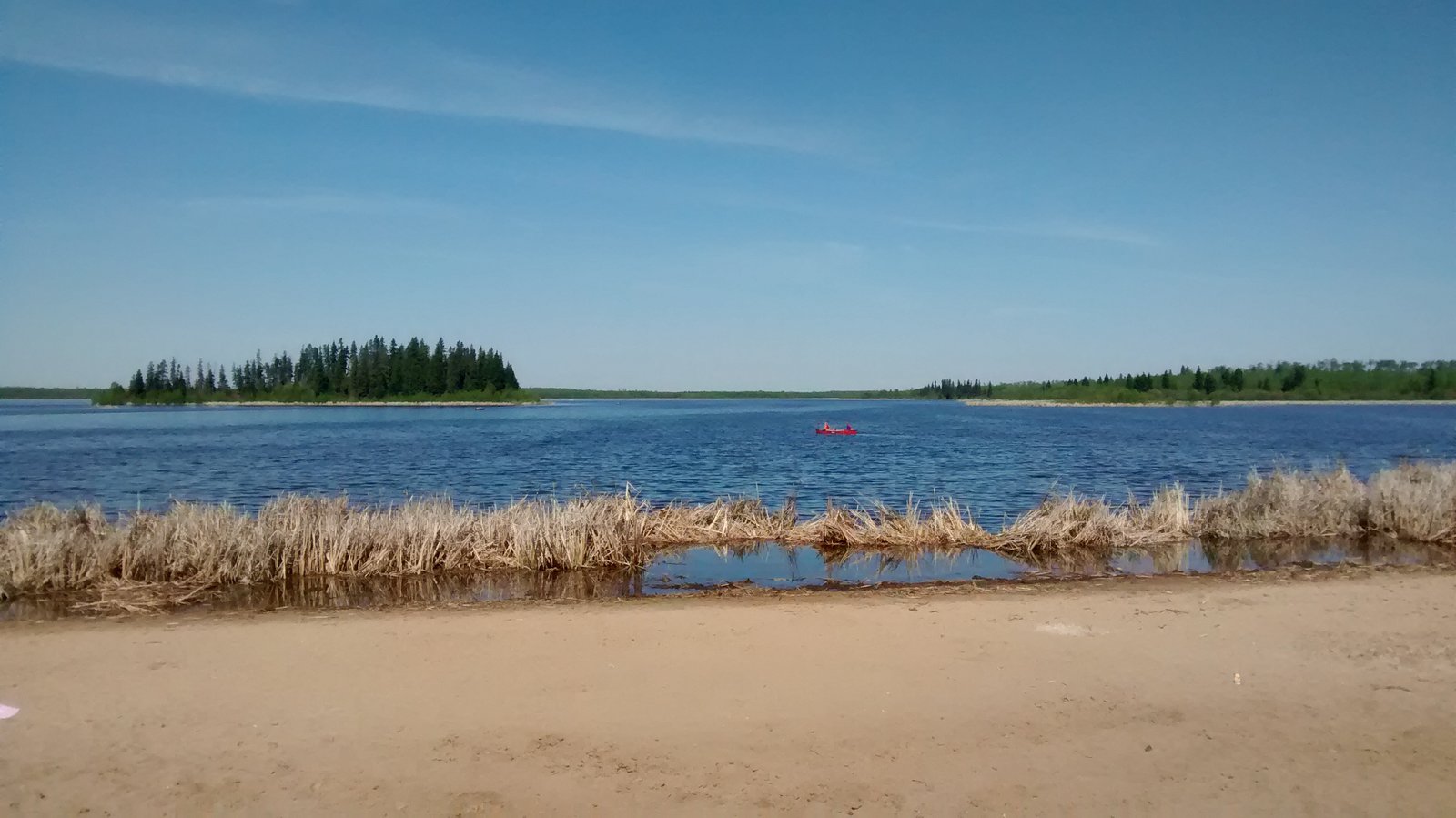 Astotin Lake 
Elk Island National Park | Elk Island National Park in Canada