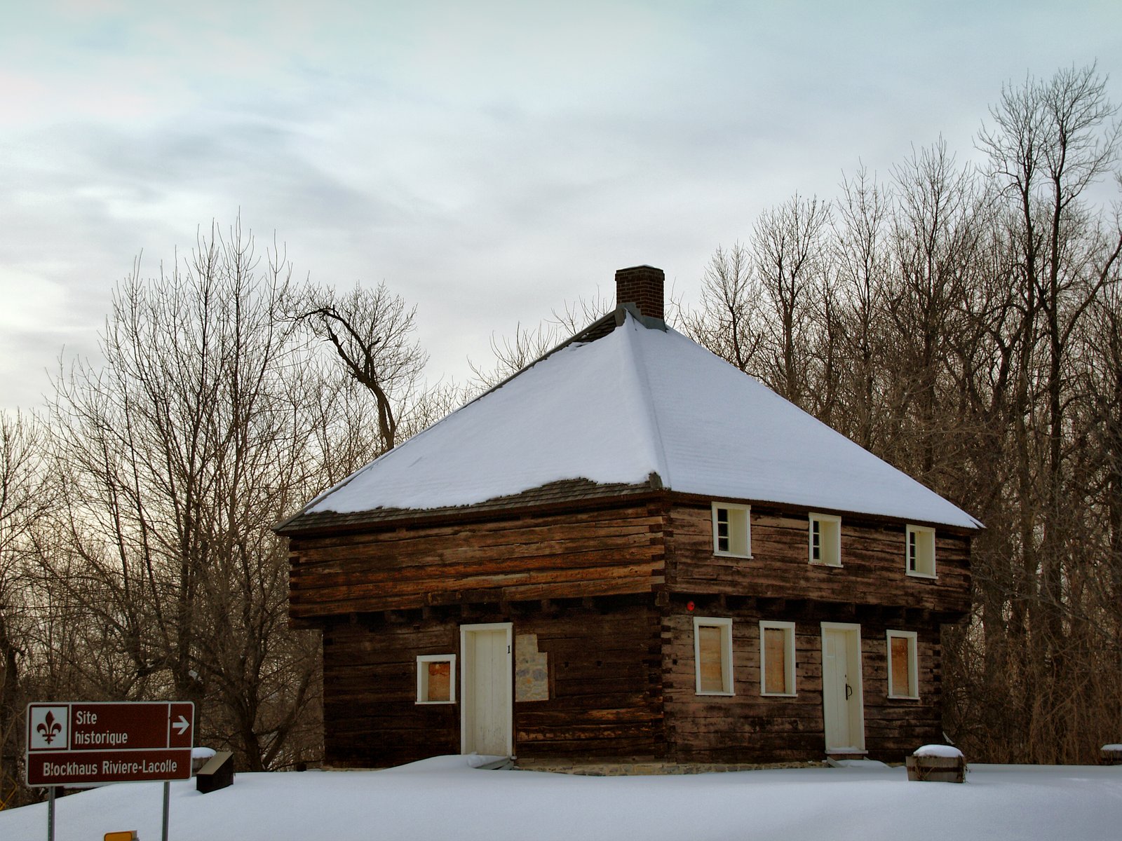 Saint-Paul-de-l'Île-aux-Noix (Québec) - Blockhaus Rivière-Lacolle | Saint-Paul-de-l'Île-aux-Noix in Canada