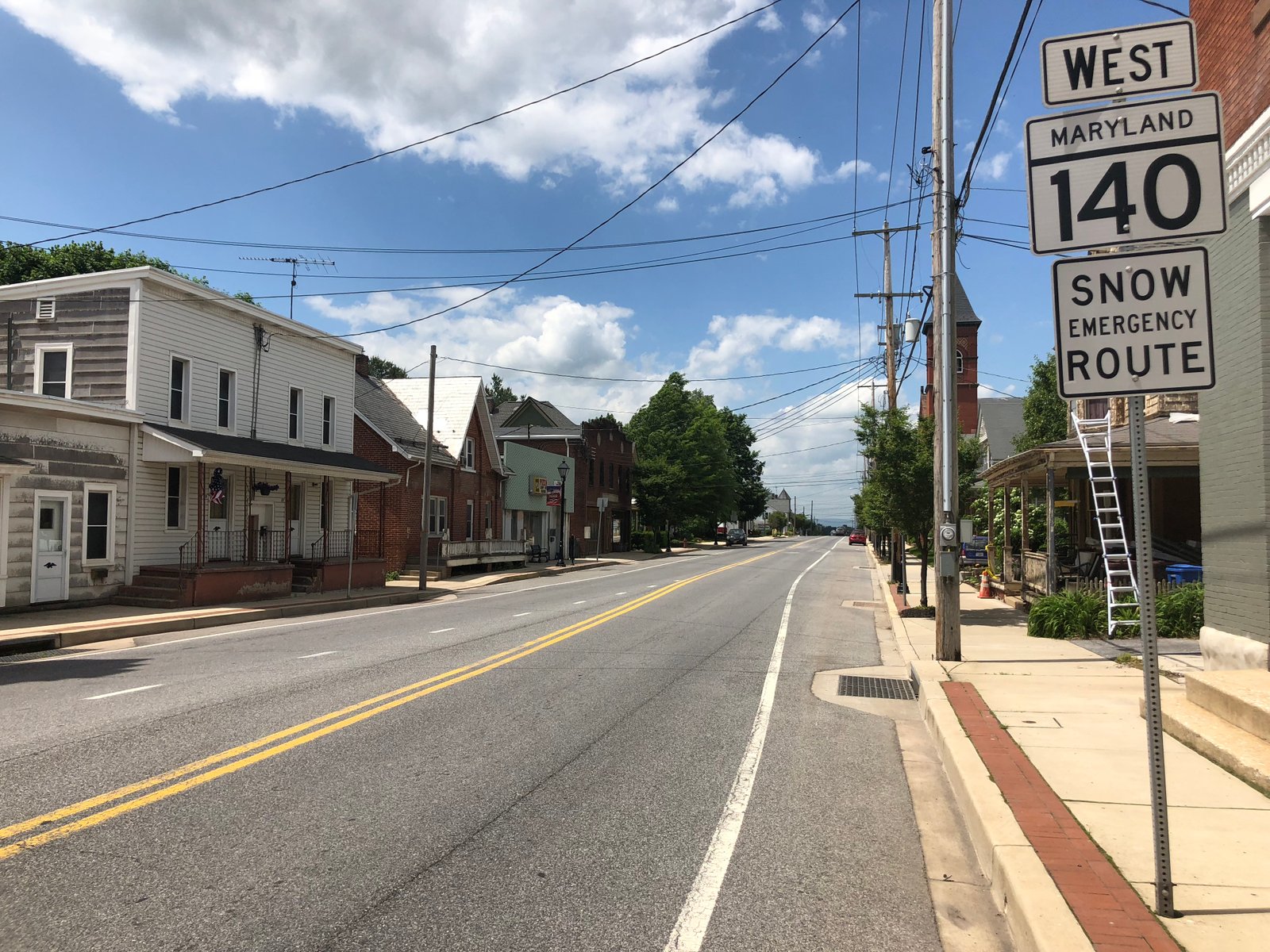 View west along Maryland State Route 140 (Baltimore Street) just west of Maryland State Route 194 (Frederick Street/York Street) in Taneytown, Carroll County, Maryland | Taneytown in United States
