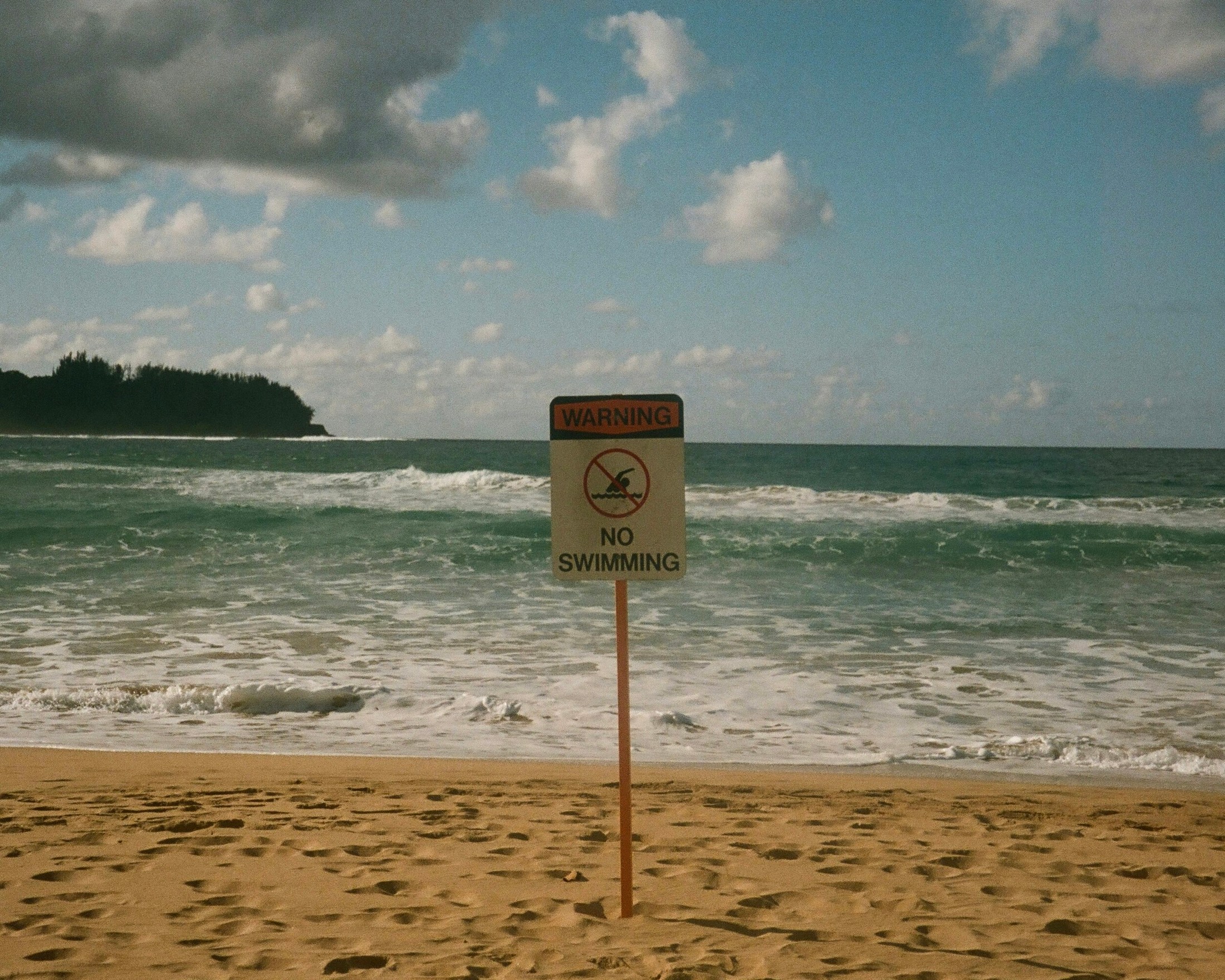 Waioli Beach in Hanalei, Hawaii'i on Kodak Portra 800 | Hanalei in United States