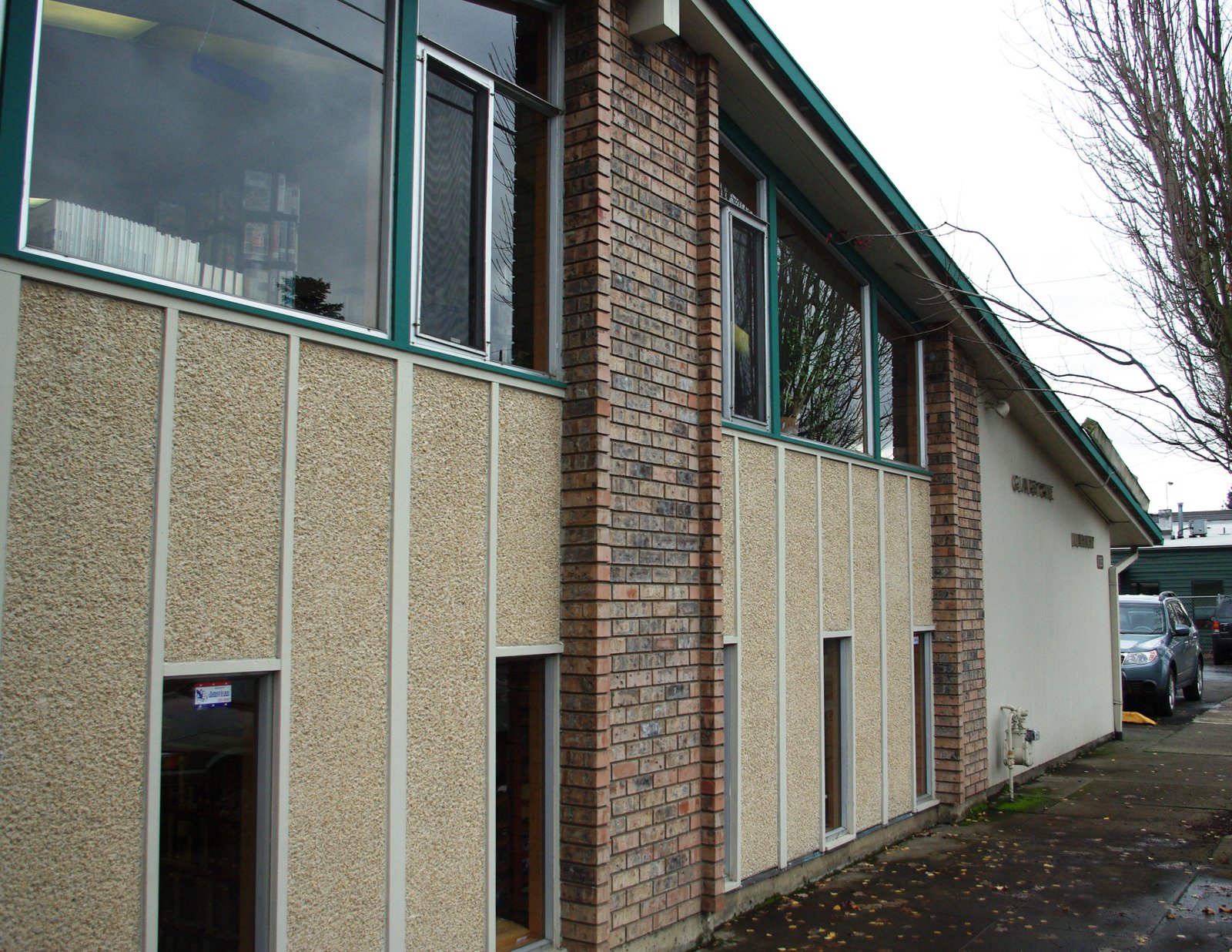 Public library in Gladstone, Oregon, USA. | Gladstone in United States