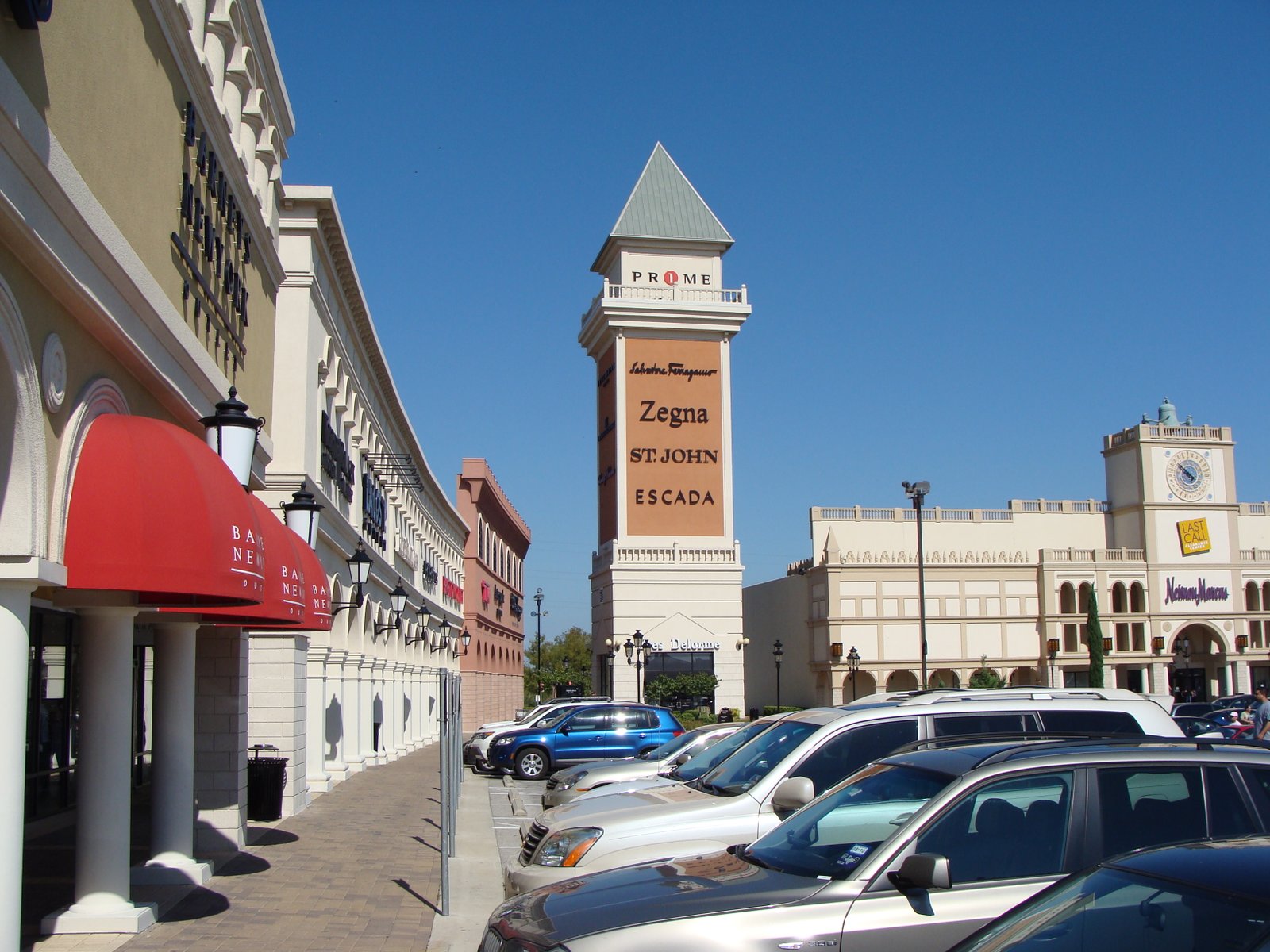 The northern end of The Prime Outlets Malls at San Marcos, Texas. | San Marcos in United States