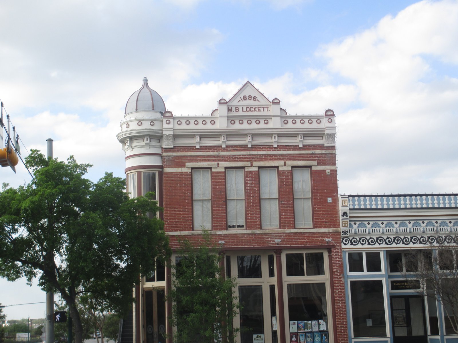 I took photo of unusually designed M.B. Lockett Building in dowtown Georgetown, TX, with Canon camera, April 7, 2013. Billy Hathorn (talk) 11:33, 10 April 2013 (UTC) | Georgetown in United States