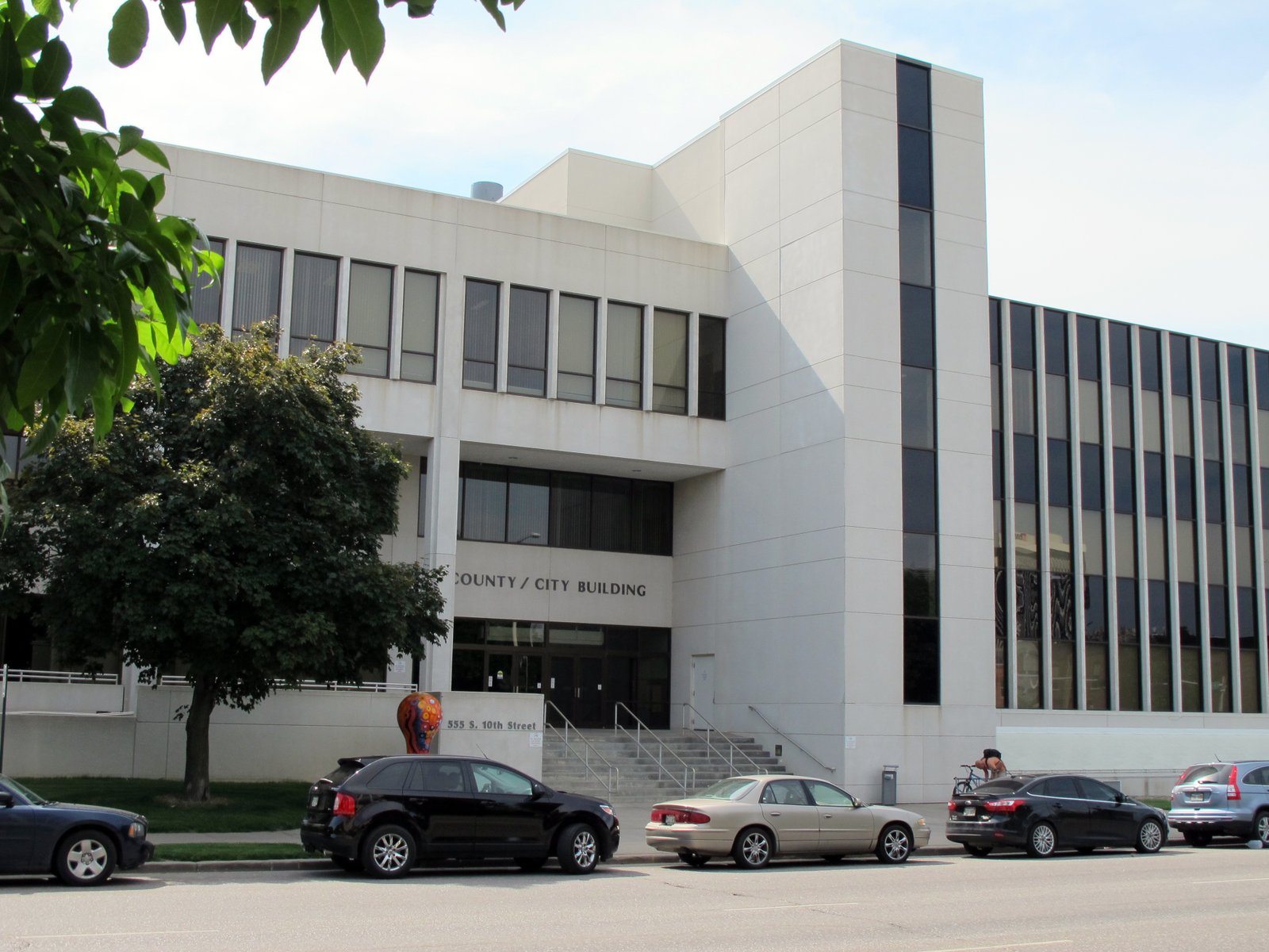 Photo of the (new) County-City Building, 555 S.10th Street in Lincoln, Nebraska.  Photo is taken from the east side of S. 10th Street, looking west-northwest at the main entrance (east side) of the building. | Lincoln in United States