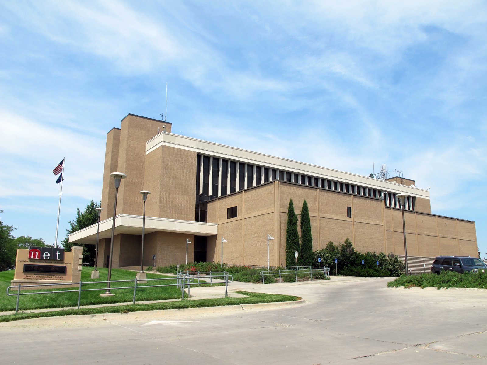 Photo of Nebraska Educational Telecommunications, 1800 N. 33rd Street in Lincoln, Nebraska.  Photo is taken from the southwest, looking northeast towards the station. | Lincoln in United States