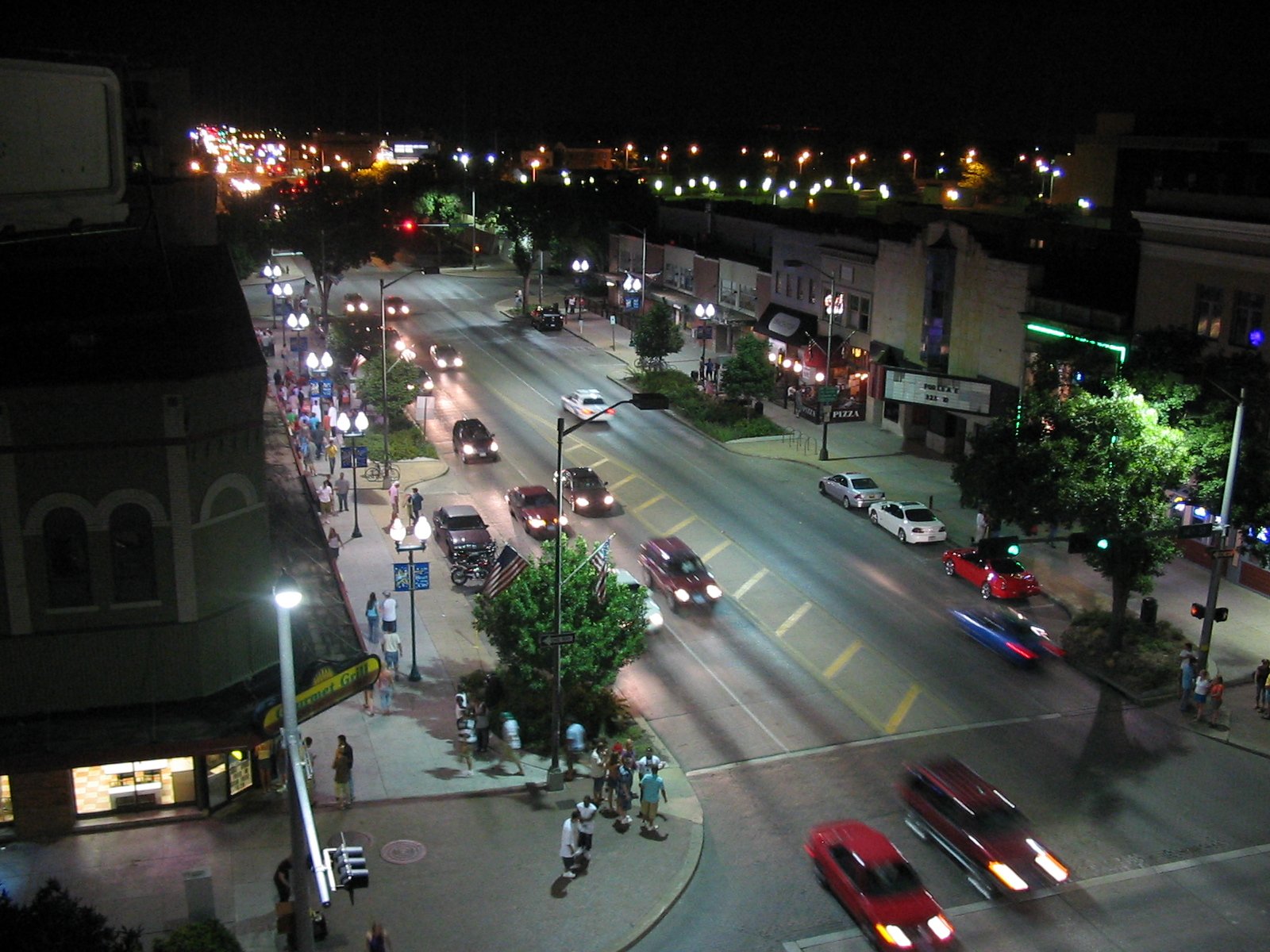 'O' Street in downtown Lincoln, NE.  Taken from the top of the parking garage on the northwest corner of 14th and 'O' Street, facing east towards 15th. | Lincoln in United States
