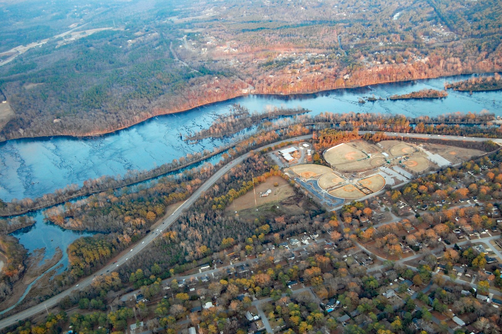 Savannah River. Aiken County, South Carolina (USA) to north. Augusta Canal (Augusta, Georgia, USA) and River Watch Parkway to south | Augusta in United States