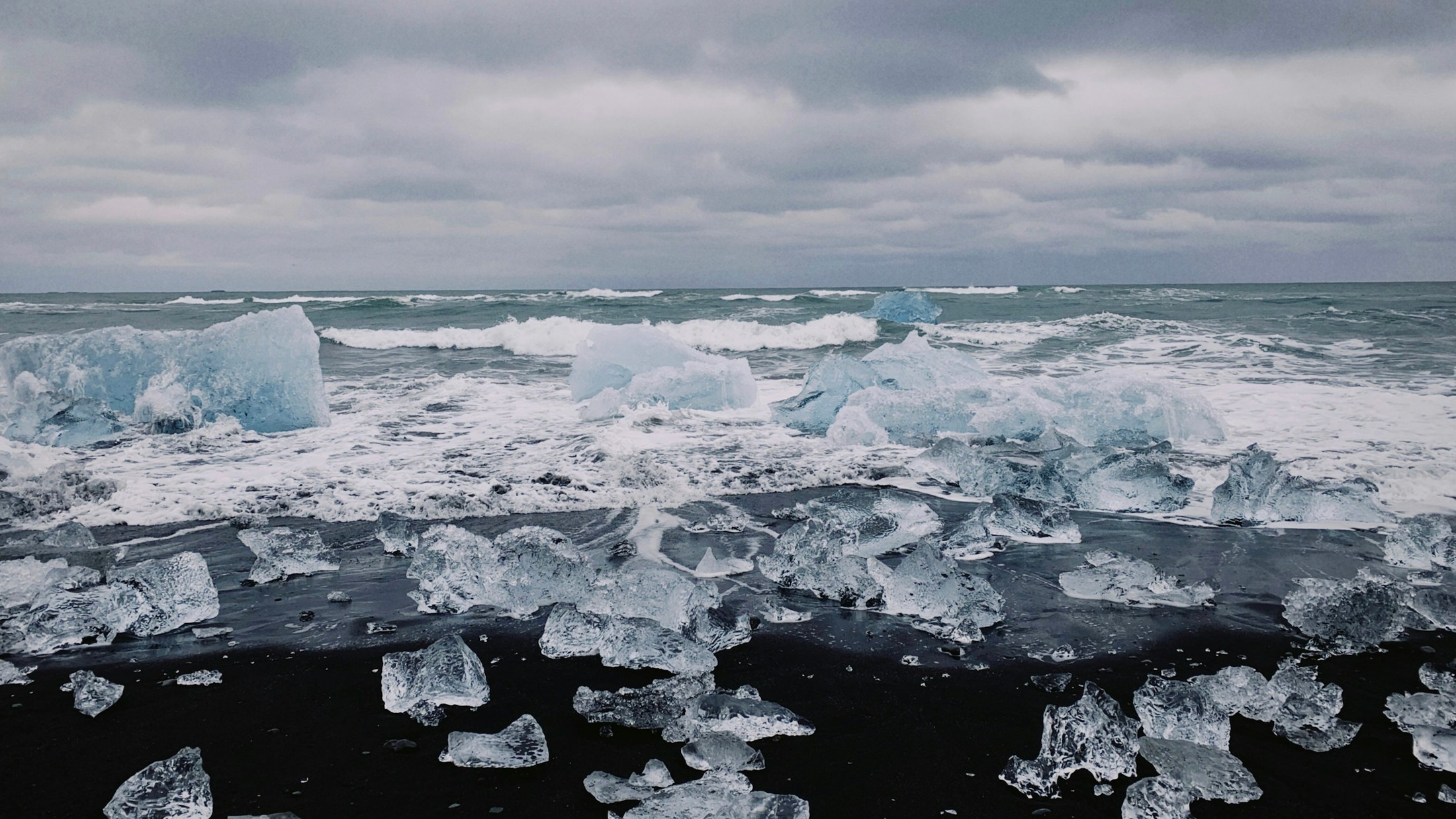 Image of Diamond Beach in Iceland